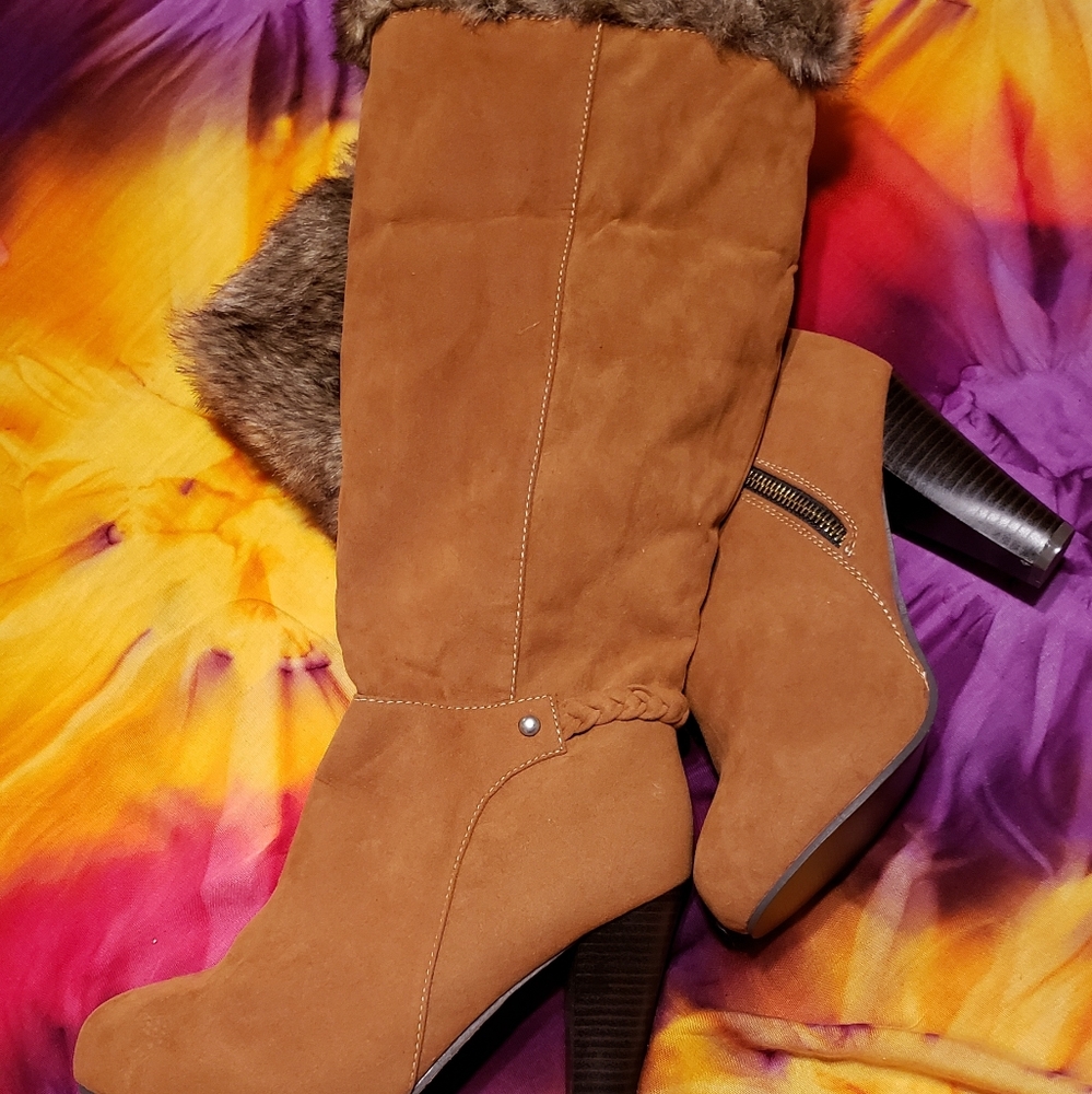 Versatile style boots. - Picture 2 of 3